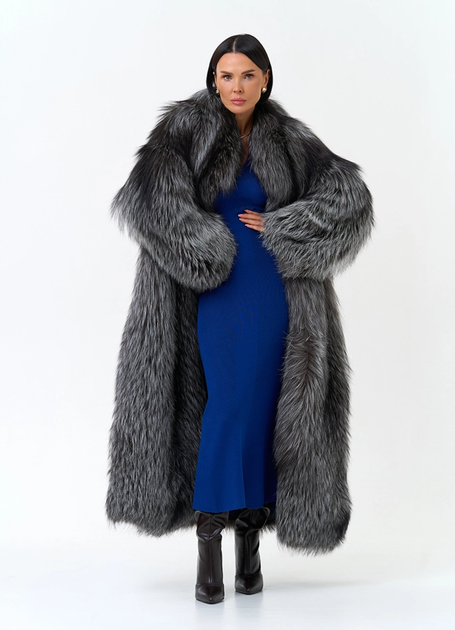 Женская шуба из меха чернобурой лисы модель № 34296 универмаг малина фото