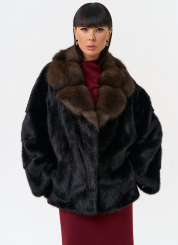 Шуба из меха норки с воротником из меха куницы
