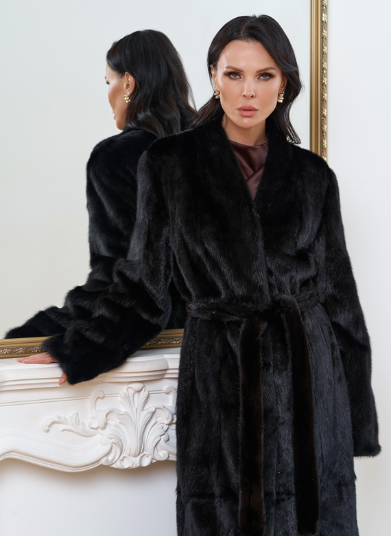 Женская длинная шуба из меха норки