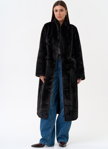 Женское пальто из эко меха с воротником шаль