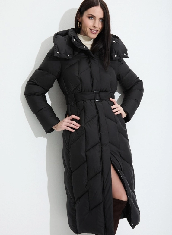 Женский пуховик с капюшоном фото