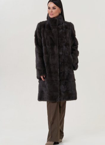 Шуба из норки с воротником стойка