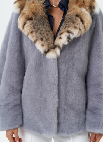 Куртка из меха норки с воротником их меха рыси