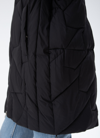 Женский пуховик с капюшоном 