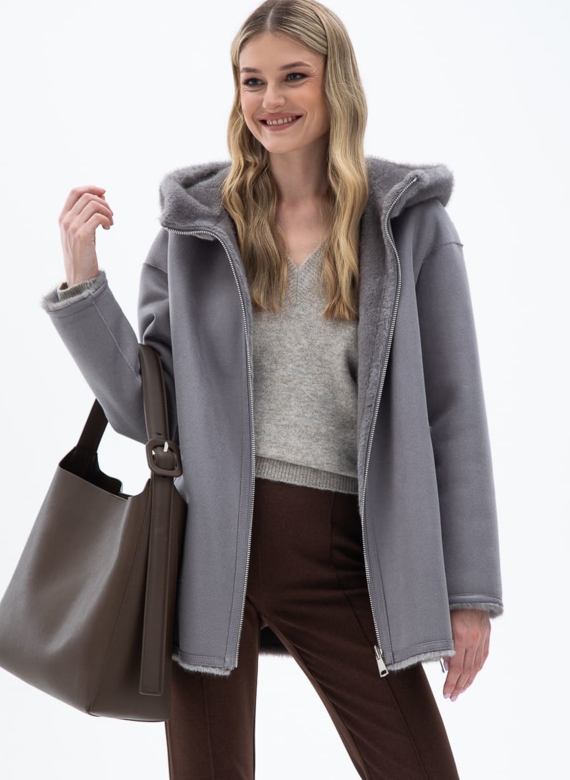 Женская двухсторонняя дубленка из эко кожи с капюшоном