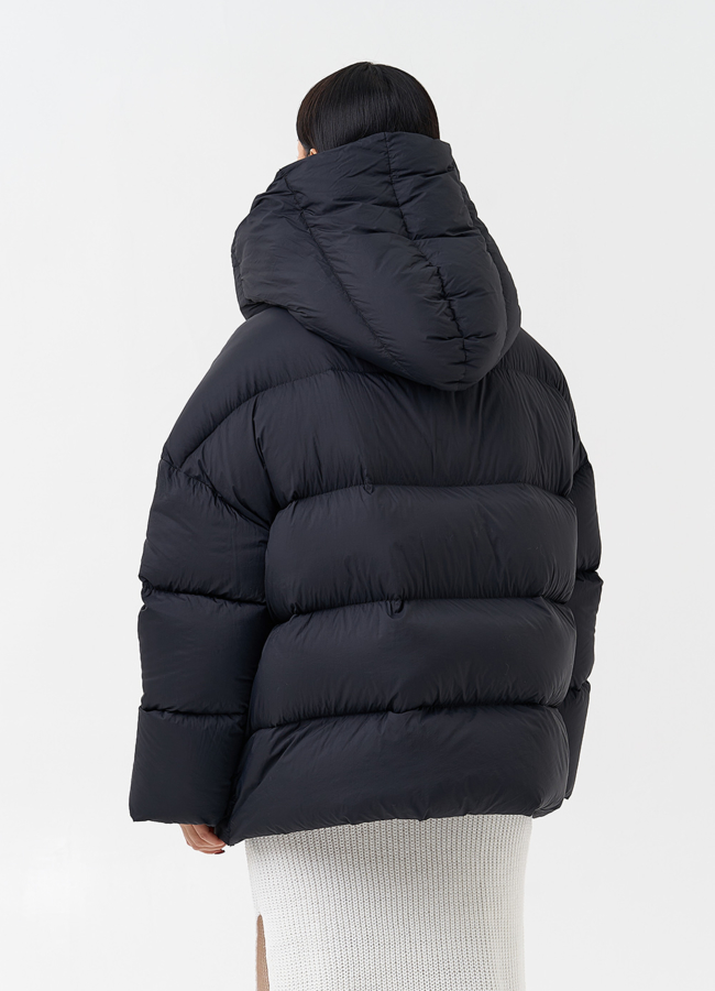 Женский пуховик с капюшоном  модель № 28968 универмаг малина