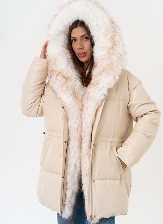 Женский пуховик из эко кожи с отделкой из эко меха