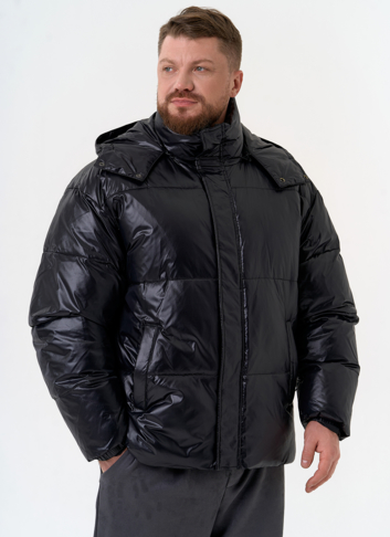 Мужской пуховик черного цвета с капюшоном